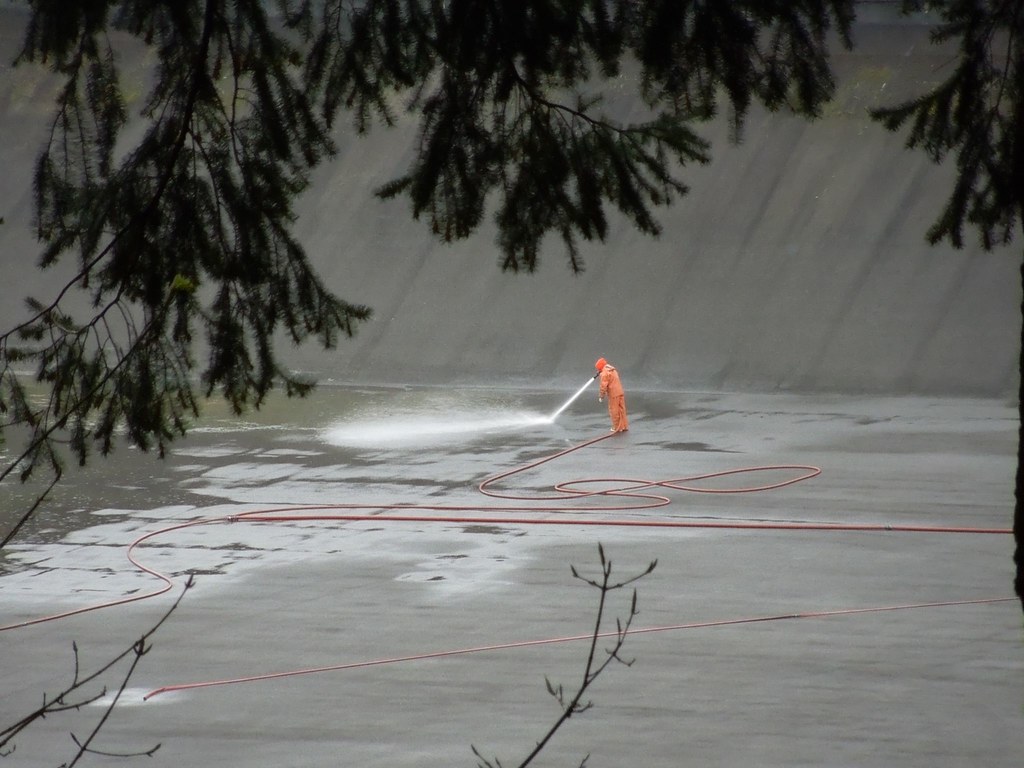 How Pelican Pressure Cleaning Restores Commercial Properties Without Damaging Delicate Surfaces